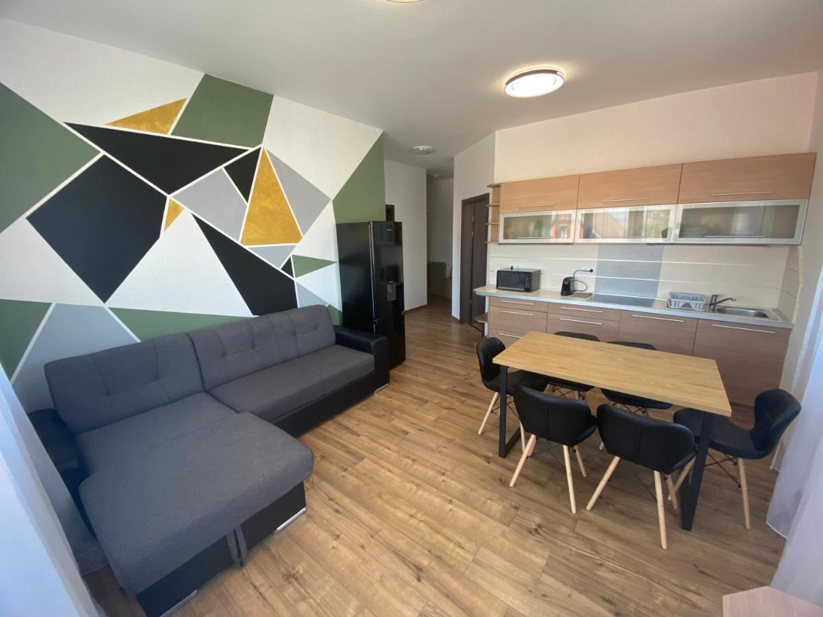 Black Brothers Wellness Apartment Siofok